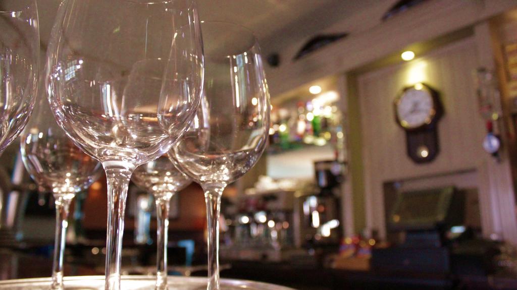 Keanes Of Curraheen, Bar, Restaurant & Gasthof Tralee
